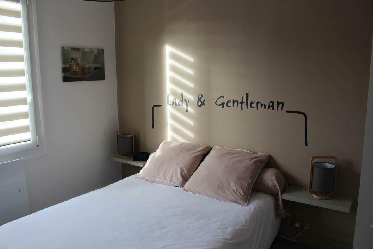 Appartement Quai Ouest, Vue Entree Port, Stationnement Gratuit, Lits Faits Pour Votre Arrivee, Serviettes De Toilettes Fournies Dieppe Eksteriør bilde